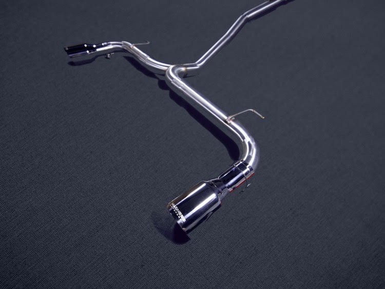 Alfa romeo giulia performance exhaust top